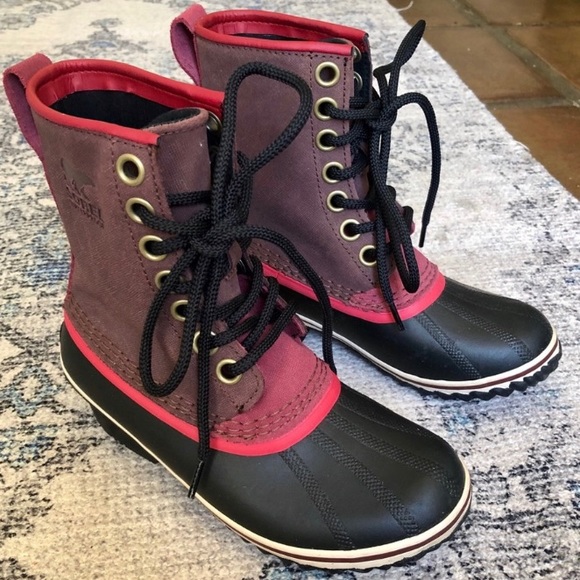 Sorel Women’s Boots Size 5 Red/Burgundy - Picture 2 of 6